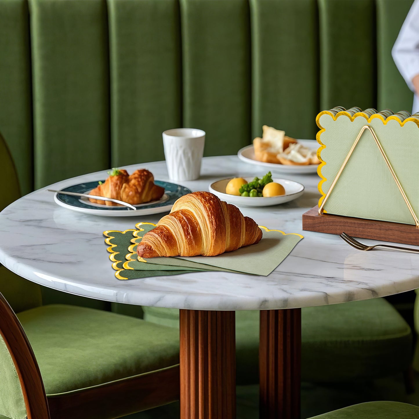 100 Pcs Cocktail Napkins with Gold Foil Scalloped Edges 5 x 5 Inch Party Napkins Disposable Thick Paper for Wedding Dinner Birthday