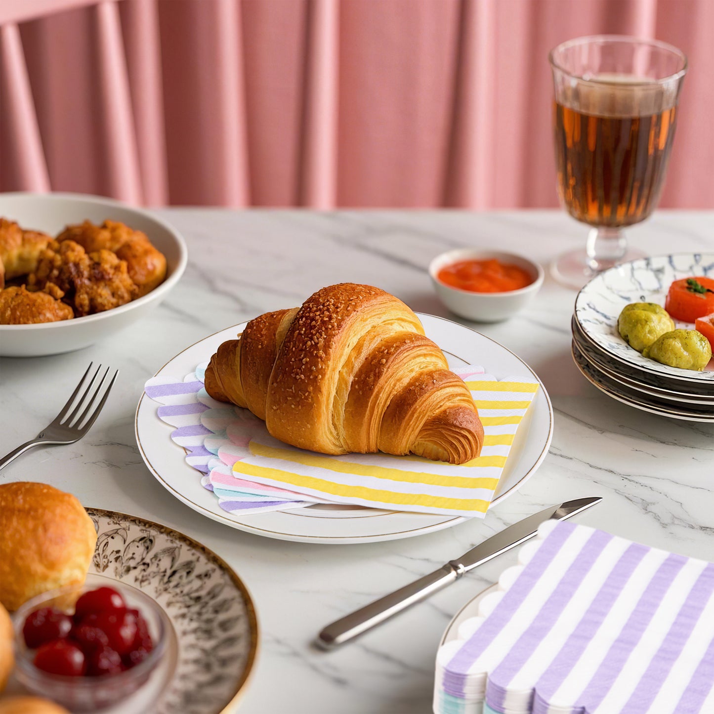 100 Pcs Cocktail Napkins Folded 5 x 5 Scalloped Napkin Gradient Color Beverage Napkins Disposable Dessert Napkins for Birthday Party Supplies Wedding