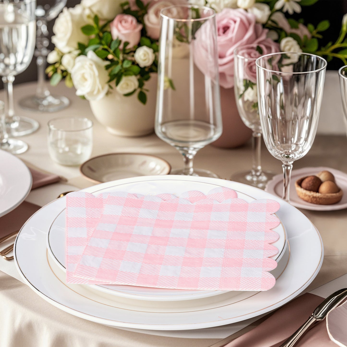 100 Pcs Plaid Napkins Scalloped Cocktail Napkins Folded 5 x 5 Inches Dessert Disposable Napkins for Dinner Wedding Birthday Party