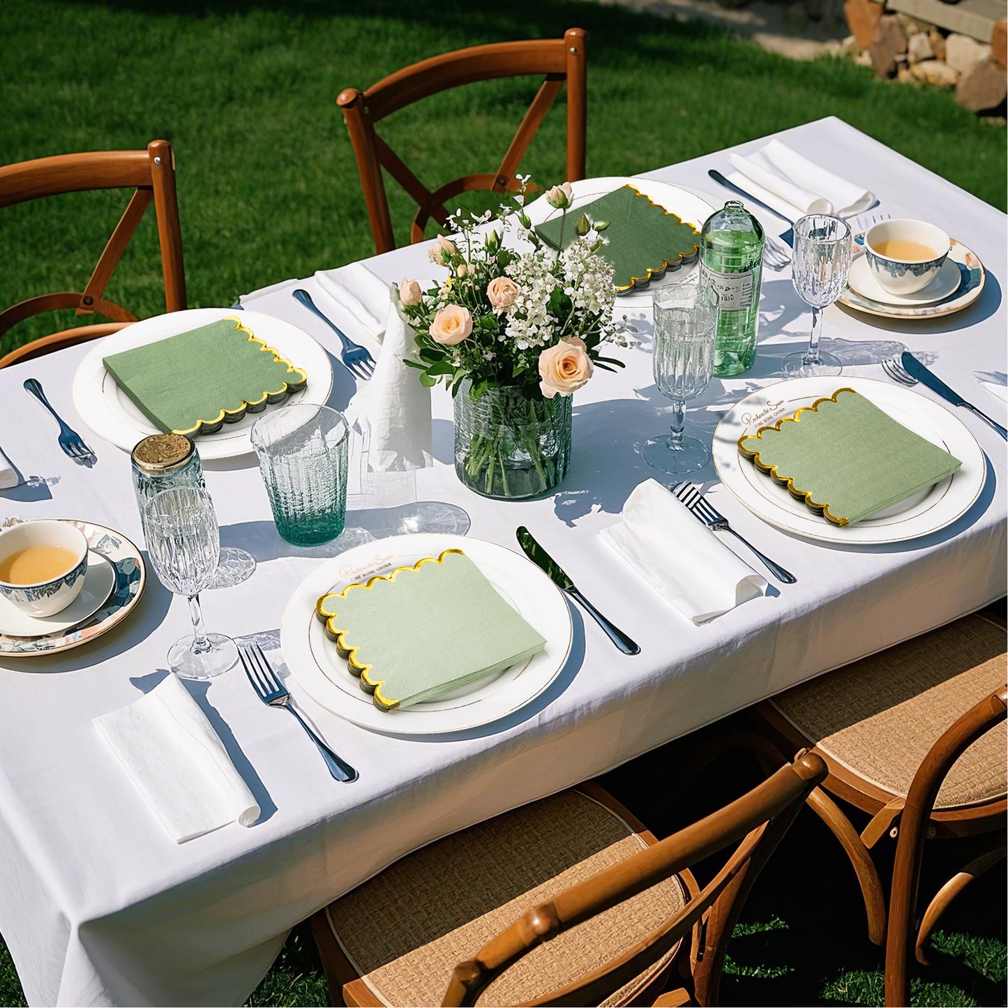 100 Pcs Cocktail Napkins with Gold Foil Scalloped Edges 5 x 5 Inch Party Napkins Disposable Thick Paper for Wedding Dinner Birthday