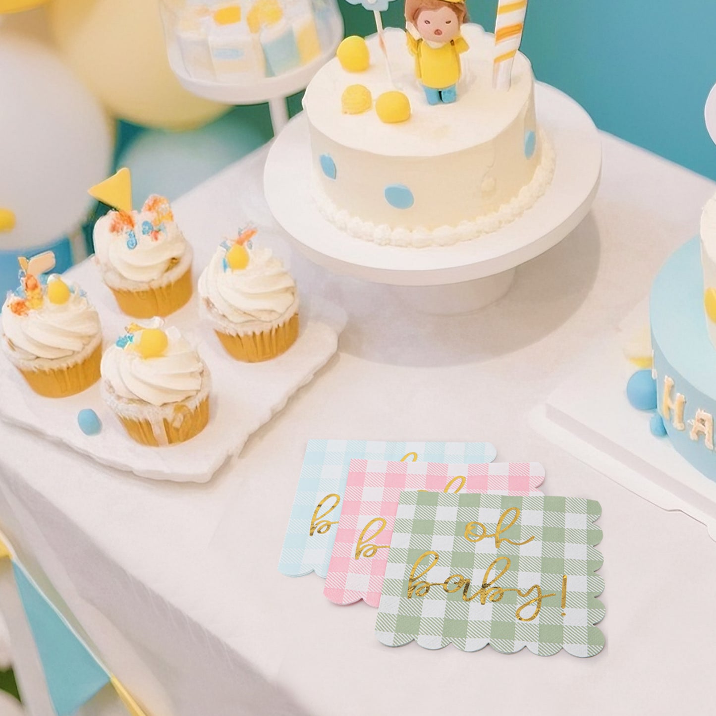100 Pcs Baby Shower Napkin Plaid Cocktail Napkins Folded 5 x 5 Inches Disposable Paper Gold Foil “Oh Baby" Printed Napkins for Birthday Party Celebrations